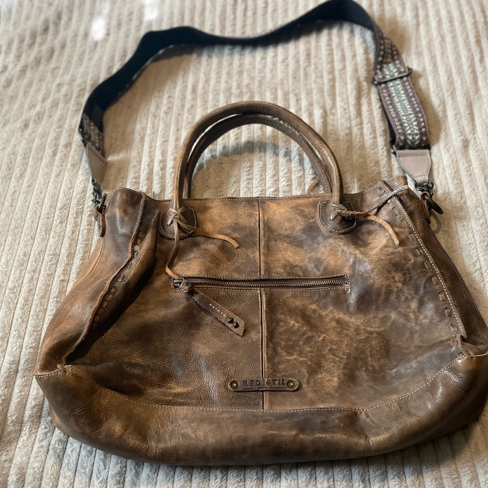 Bed Stu Rockaway Stitch-Detail distressed satchel bag.